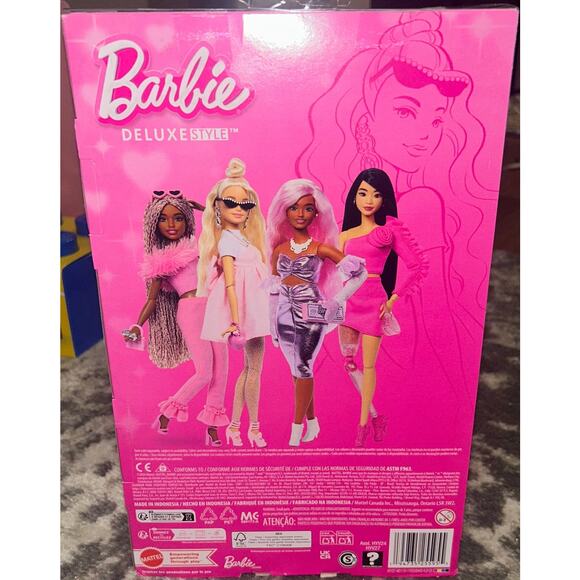 Mattel Barbie Deluxe Style Doll #3 Babriecore Outfit Doll (NWT) - Picture 4 of 4